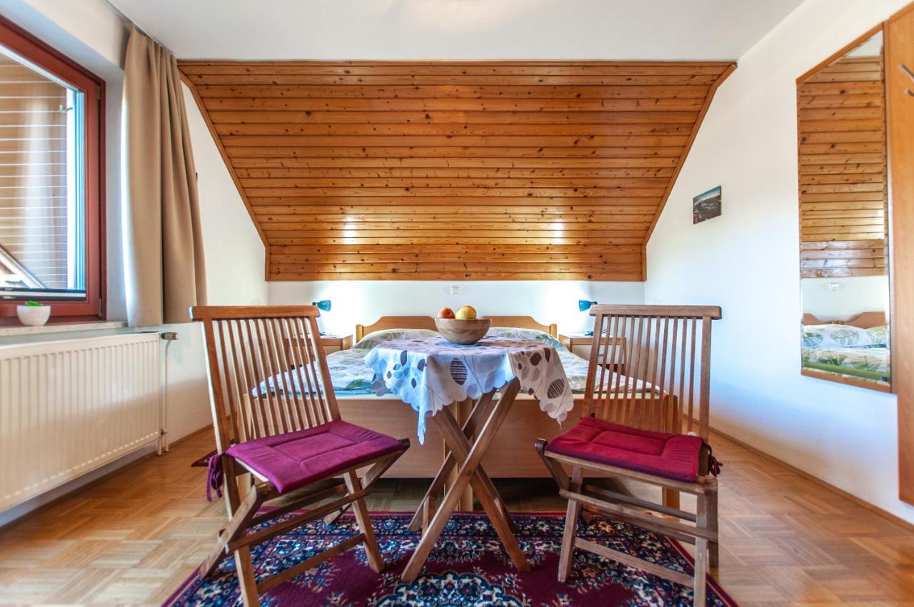 Guest House Alenka Bohinj Extérieur photo